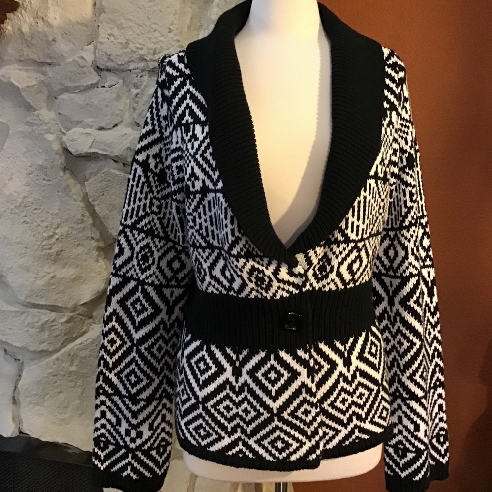 WHBM XL Graphic Aztec Cardigan